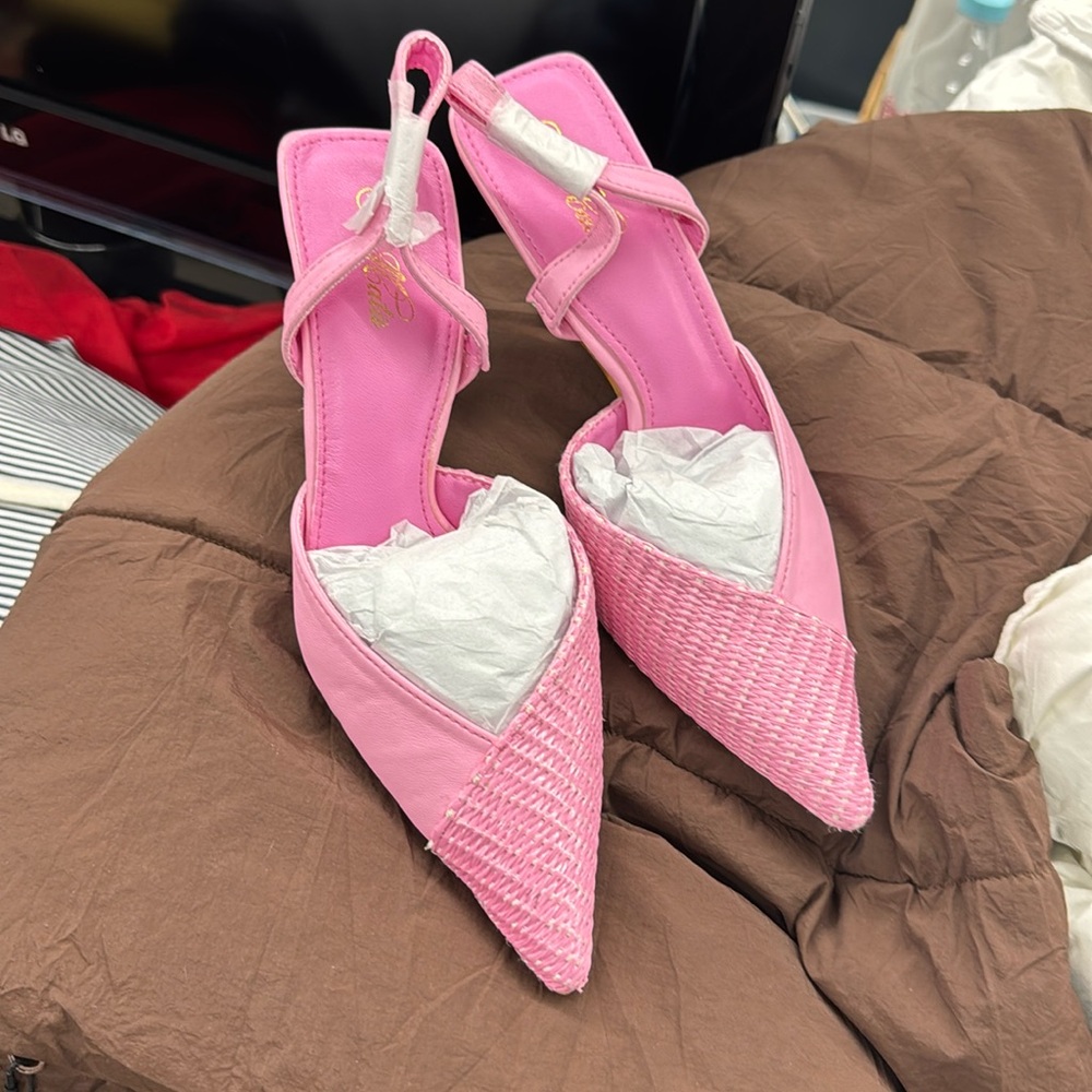 NWOT • 🩷 • Size 7 • Pink Summer Heels - Picture 4 of 14